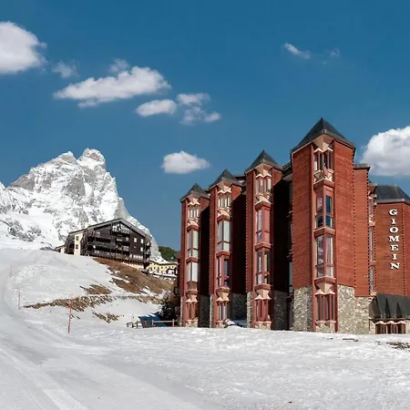 Hellochalet - White Dream - Ski-to-door Access, 200mt From Plateau Rosa - Zermatt Cablecar Lägenhet