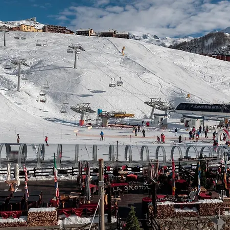 Hellochalet - White Dream - Ski-to-door Access, 200mt From Plateau Rosa - Zermatt Cablecar Lägenhet